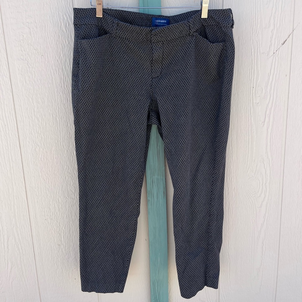Old Navy Pixie Geometric Mid Rise Ankle Work Pants Size 16 Regular